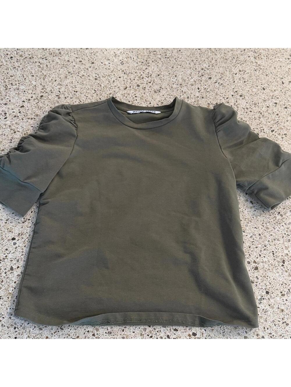 Walter Baker Women’s Puff Sleeve Top Shirt Army Green